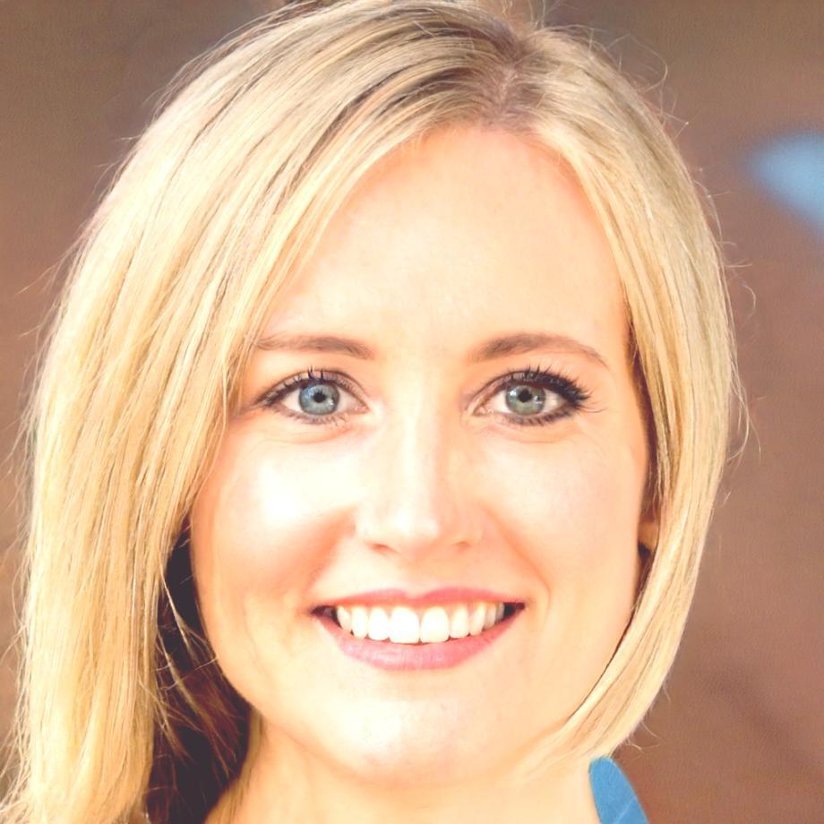 Portrait of networking specialist Lena Volk